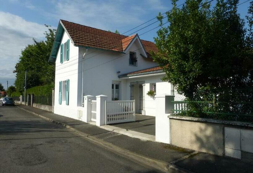 Bed and Breakfast L Epicerie