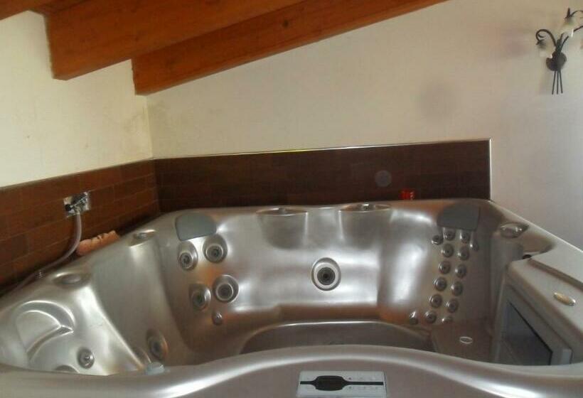 Bed and Breakfast La Villa In Campagna