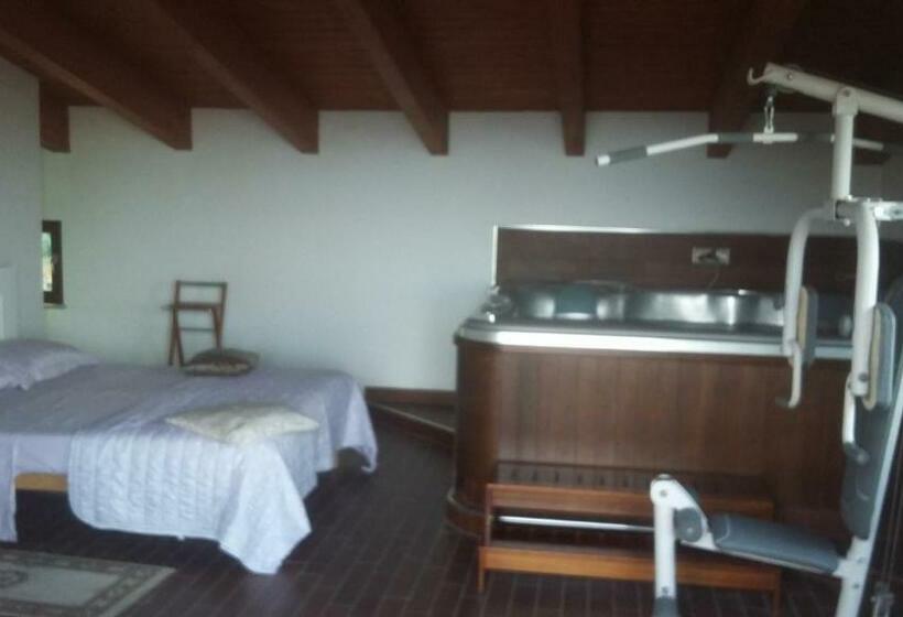 Bed and Breakfast La Villa In Campagna