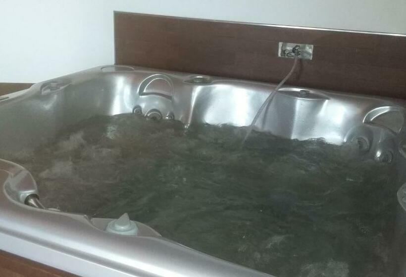 Bed and Breakfast La Villa In Campagna