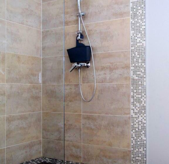 민박 Le Clos Des Roseaux