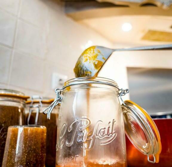 تختخواب و صبحانه Le Mas Des Agapes