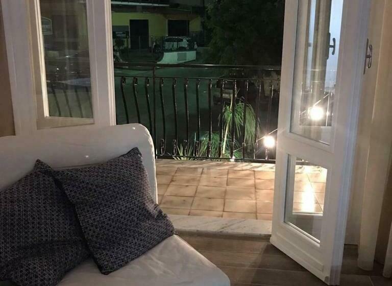 مبيت وإفطار Relais Al Borgo