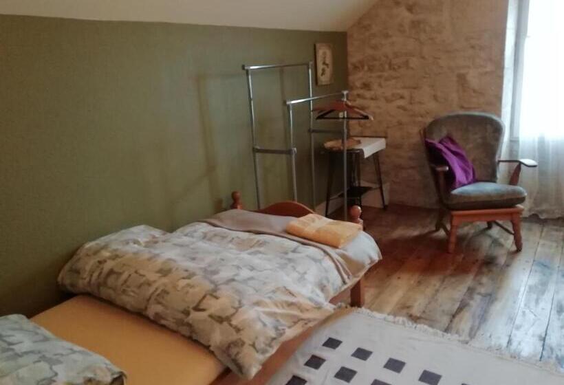 צימר Thunder Roadhouse