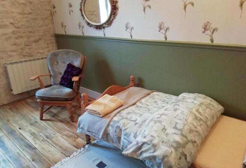 צימר Thunder Roadhouse