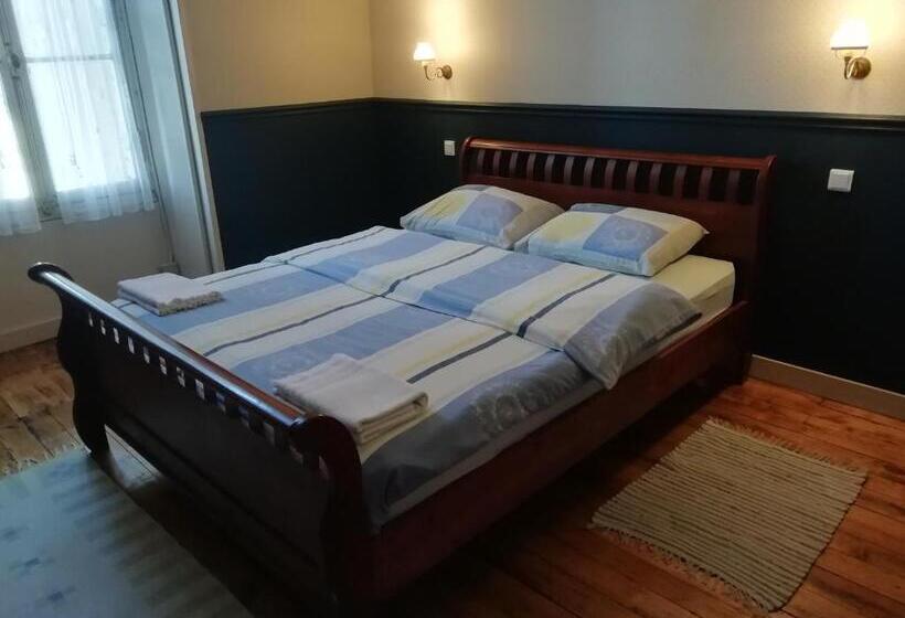 צימר Thunder Roadhouse