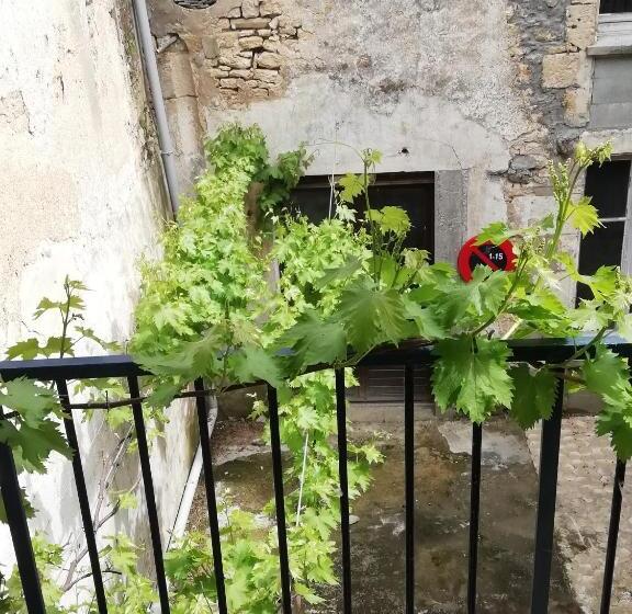 צימר Thunder Roadhouse