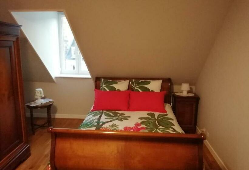 مبيت وإفطار Un Air Moulinois