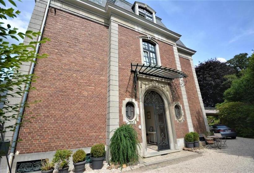 Bed and Breakfast Villa De Noailles