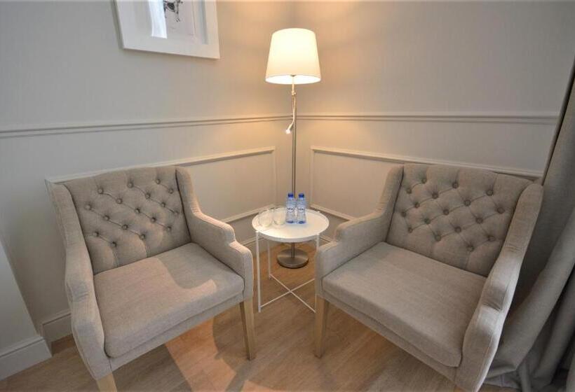 민박 Villa De Noailles