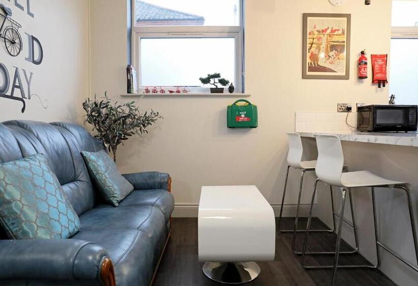 Contractor Friendly From  Tobs Norwich