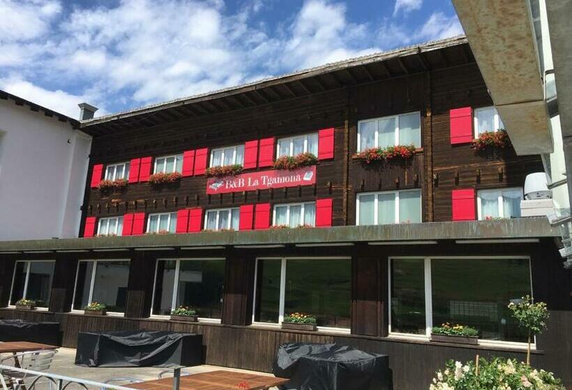 ホテル B&b La Tgamona