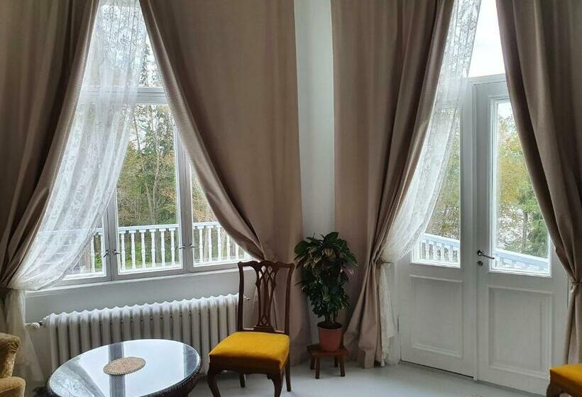 Neitsytniemen Kartanohotelli