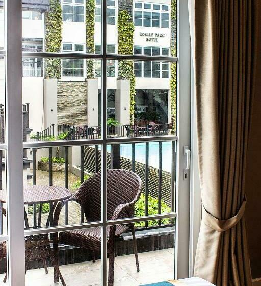 Royale Parc Hotel Tagaytay
