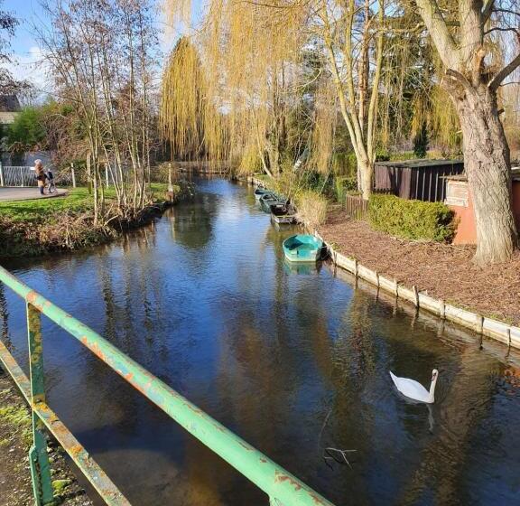 Пансион Au Jardin Sur L Eau Hortillonnages