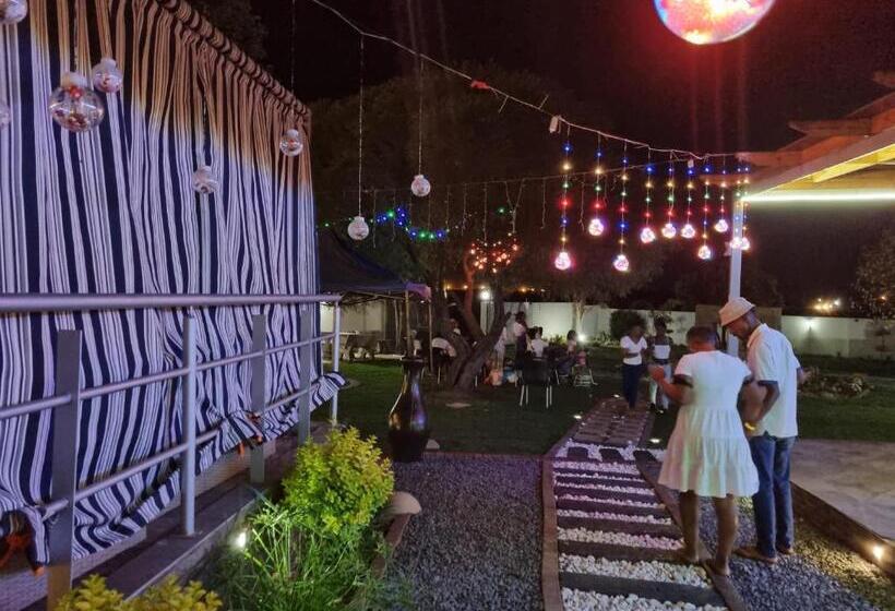 פנסיון Botle Ba Afrika Lodge