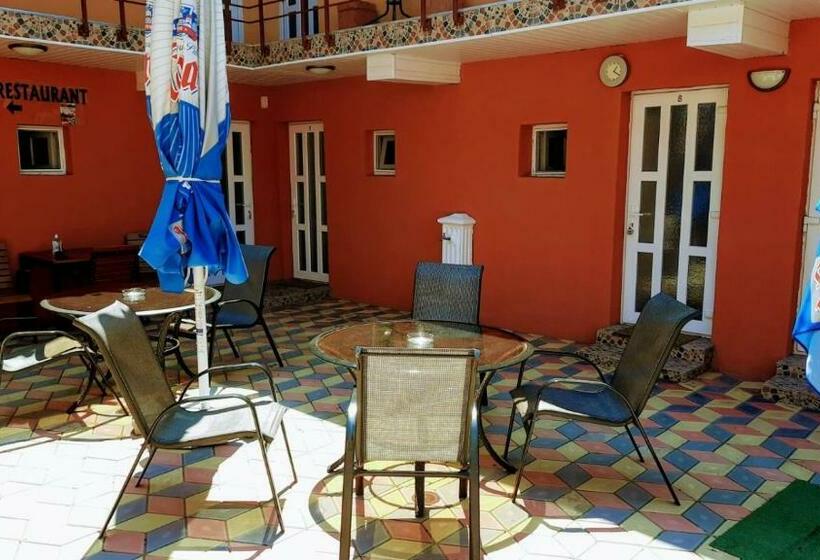 ペンション Casa Leucian