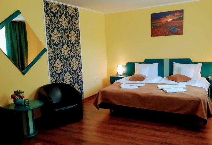 ペンション Casa Leucian