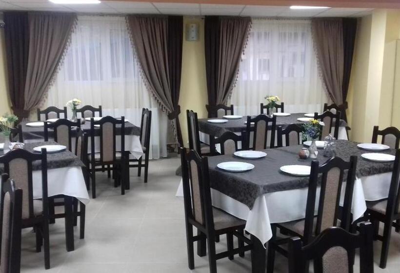 ペンション Casa Leucian