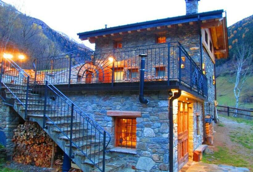 ペンション Chalet Cuore Selvatico