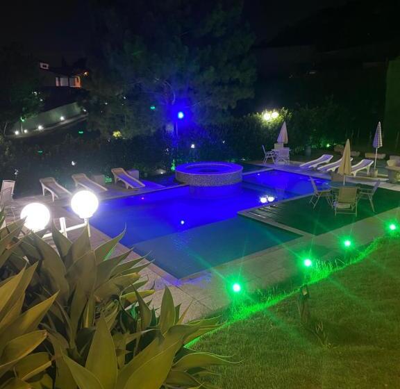 ペンション Chalés Marinelli Em São Roque