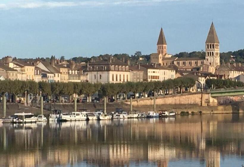 膳宿费 Domaine Des Jardins De La Saône