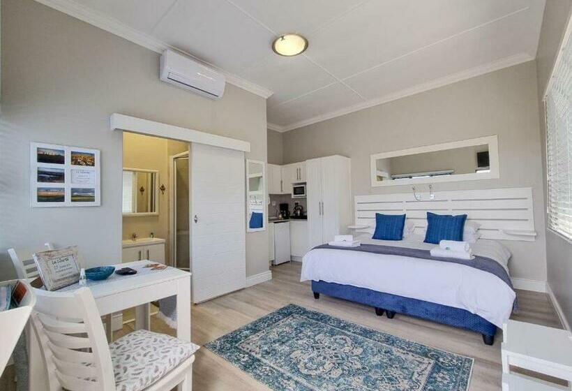 بنسيون La Liberté Freedom To Be