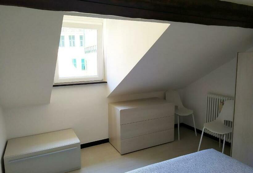 膳宿费 La Mansarda Sul Porto