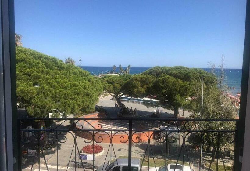 膳宿费 Le Camere Della Nonna