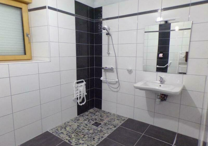 بنسيون Les Reinettes   Les Vergers De Guerlédan