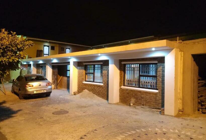 Пансион Liziwe S Guest House