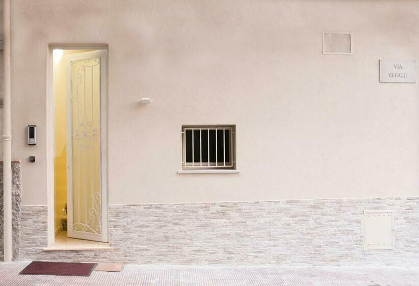 ペンション Ludovica Home