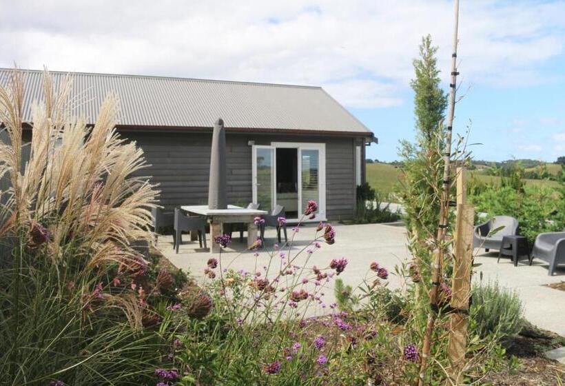 פנסיון Luxurious Escape,matakana