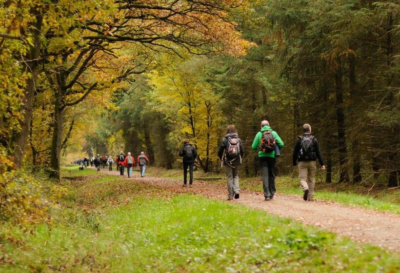 膳宿费 Millygite Chalet On Wheels By The River