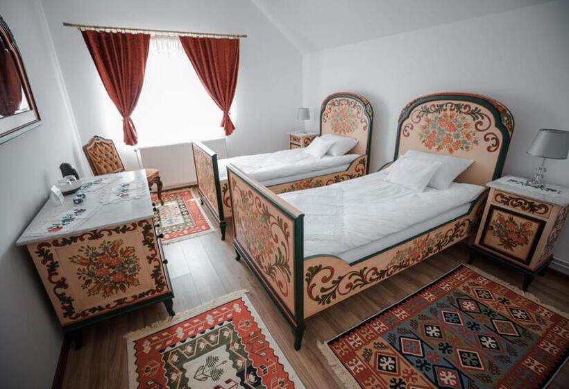 بنسيون Muskatli Panzio Sic