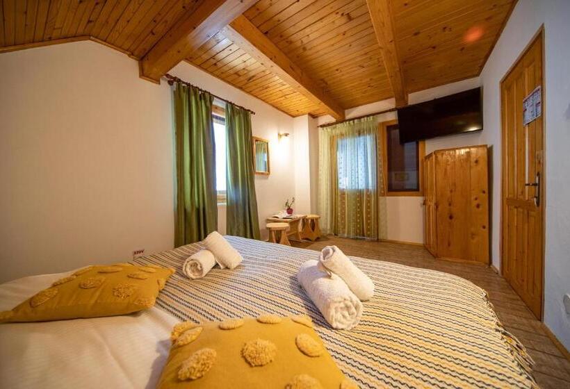 بنسيون Poiana Cristian