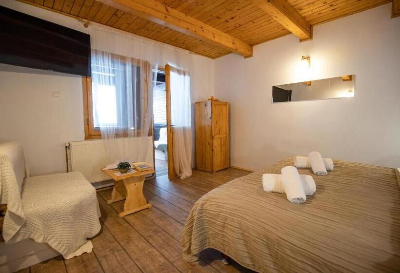 بنسيون Poiana Cristian