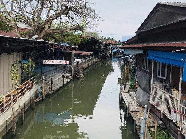 פנסיון Reuan Vilawan