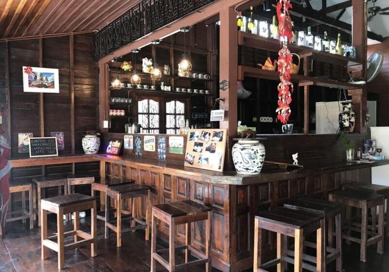 膳宿费 Reuan Vilawan