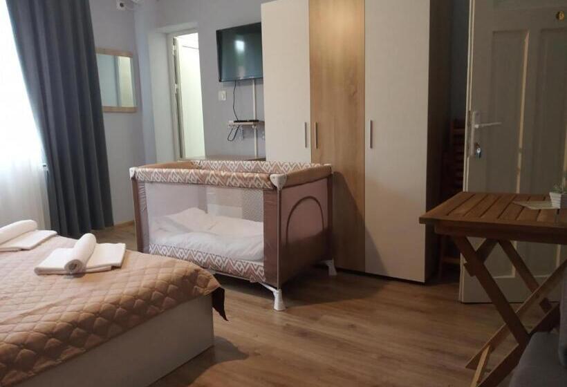 פנסיון Simada Green Guest House