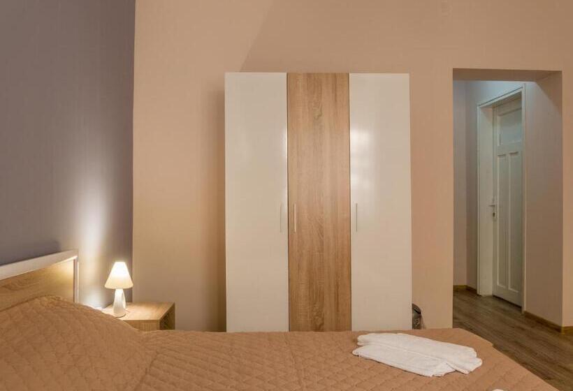 פנסיון Simada Green Guest House