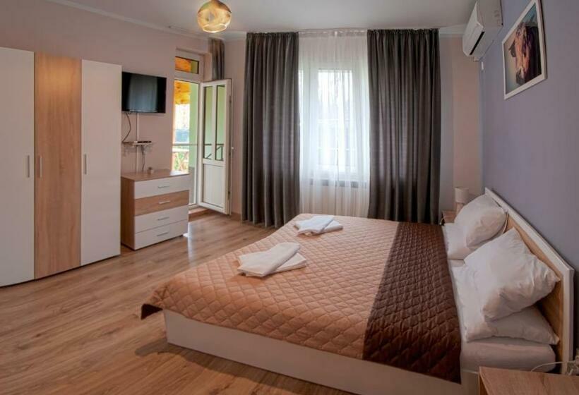 פנסיון Simada Green Guest House