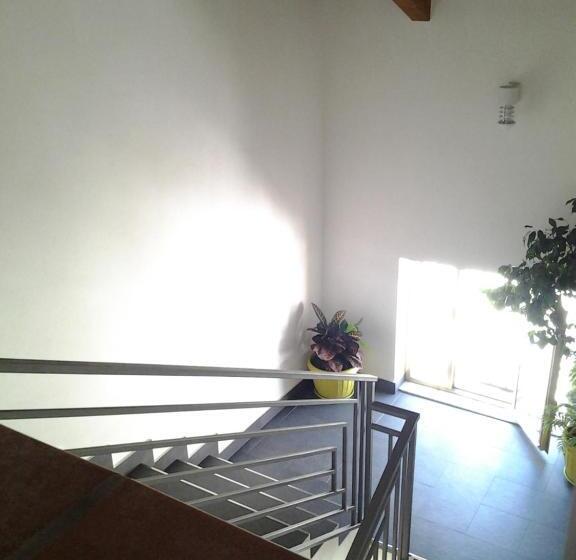 Пансион The Attic