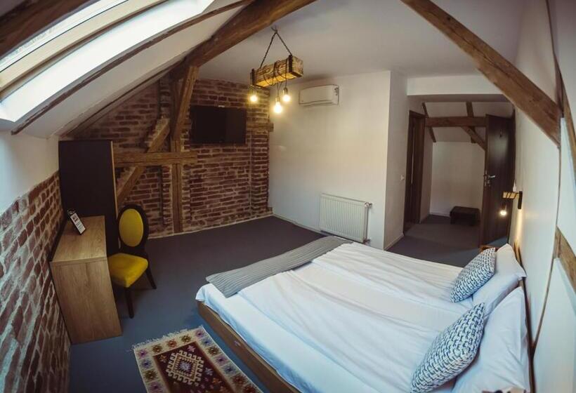 ペンション Timhouse