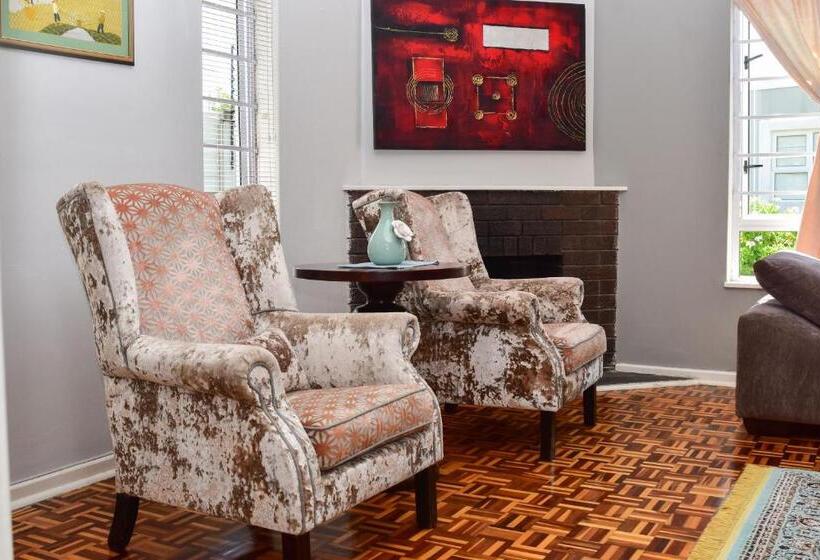 پانسیون Villa Palesa Guesthouse