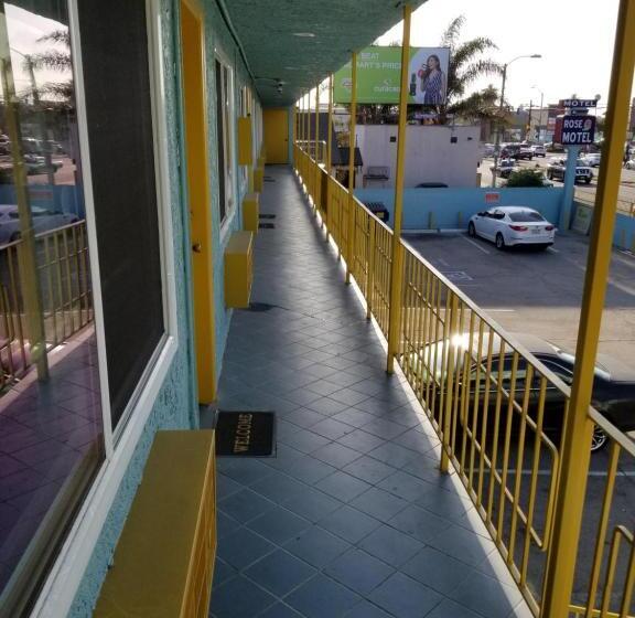 Rose Motel