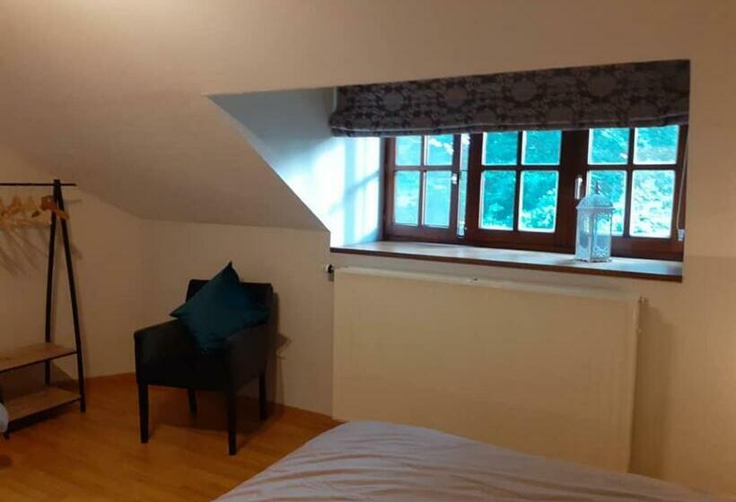 فندق صغير La Bourgseigneurie