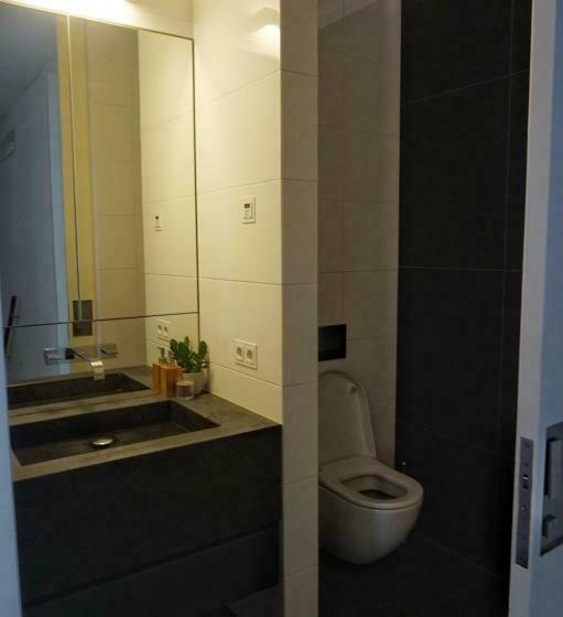 تختخواب و صبحانه Bed & Wellness Boxtel, Luxe Kamer Met Airco En Eigen Badkamer