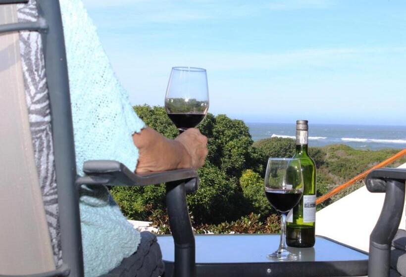 Beach Break B&b   Deluxe Suites