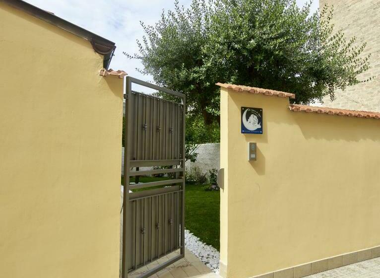 住宿加早餐  Al Chiaro Di Luna